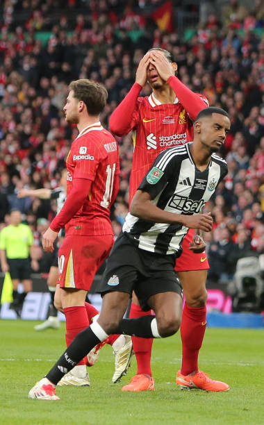 面对敌方逼 面对敌方逼